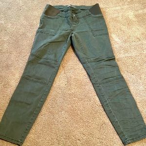 Jessica Simpson maternity pants